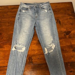 American Eagle high rise distressed “mom” jeans